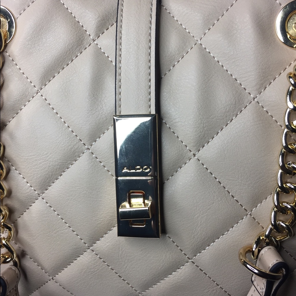 Aldo - Picture 4 of 5